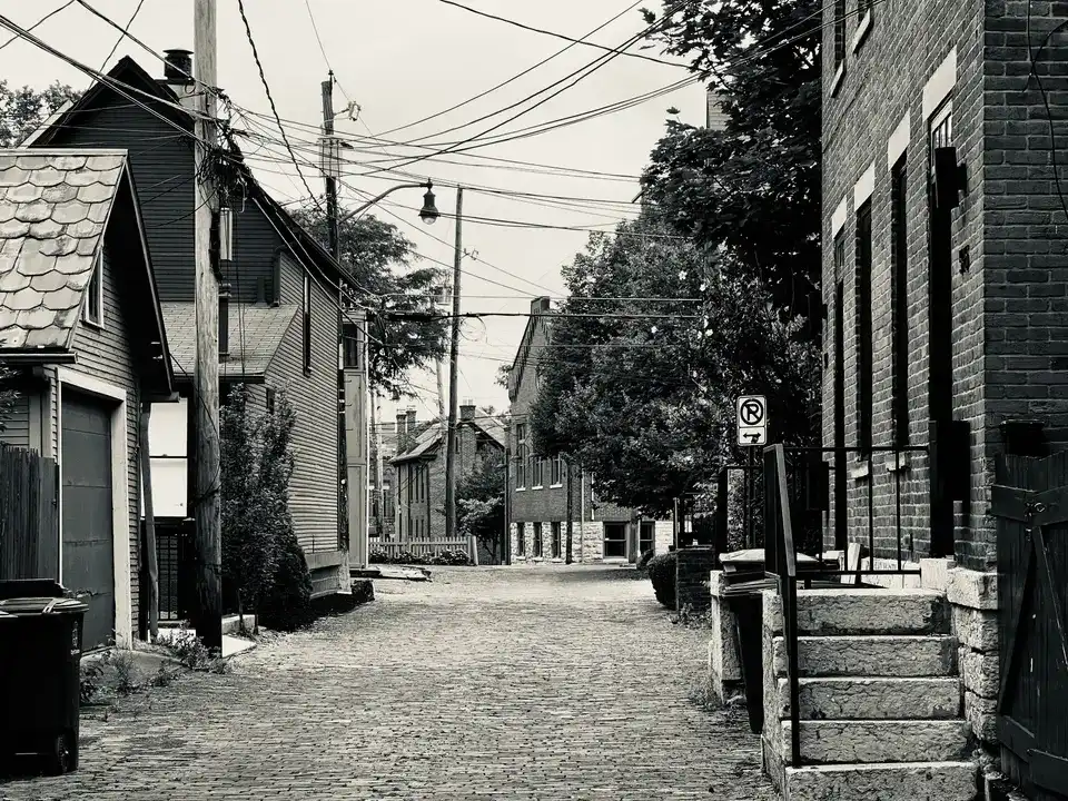 Sansom Park — towing service